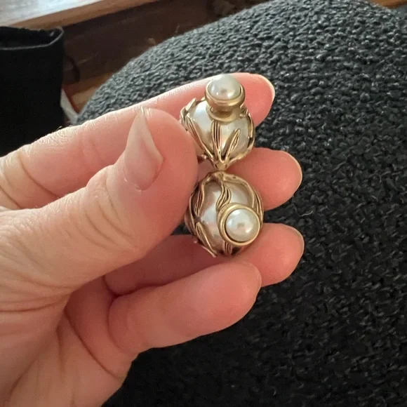 Dior Gold and Pearl Earrings - Picture 11 of 12